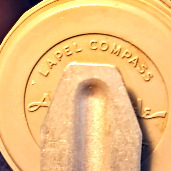 Vintage Airguide Pocket Lapel Compass - Picture 3 of 3